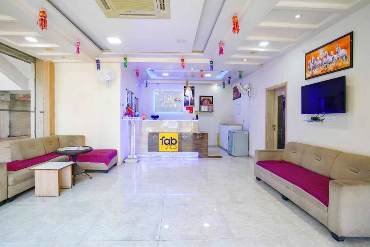 โอโย 76518 โฮเทล รีเจนท์ อิน Hotel Pimpri-Chinchwad ภายนอก รูปภาพ