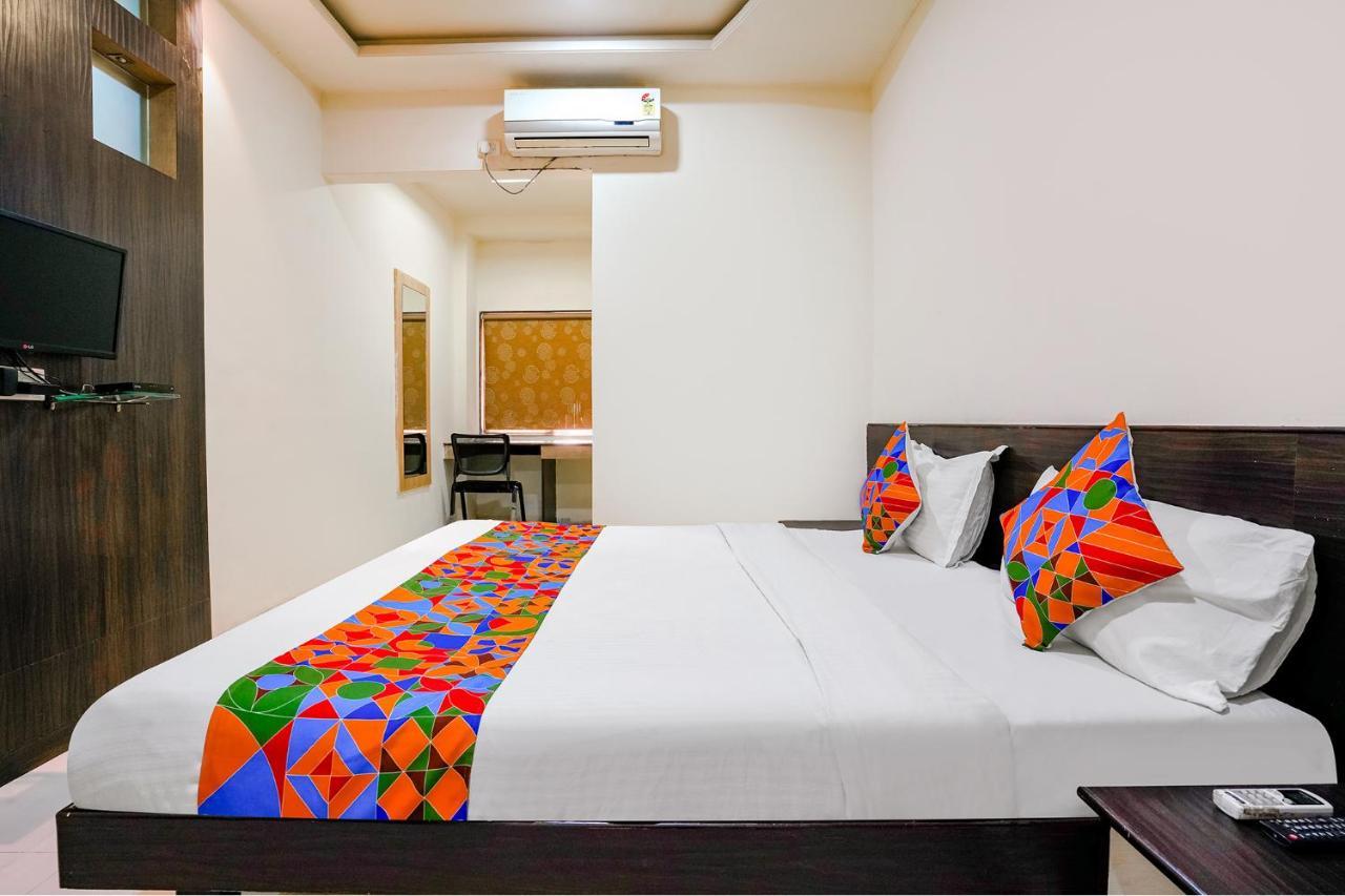 โอโย 76518 โฮเทล รีเจนท์ อิน Hotel Pimpri-Chinchwad ภายนอก รูปภาพ