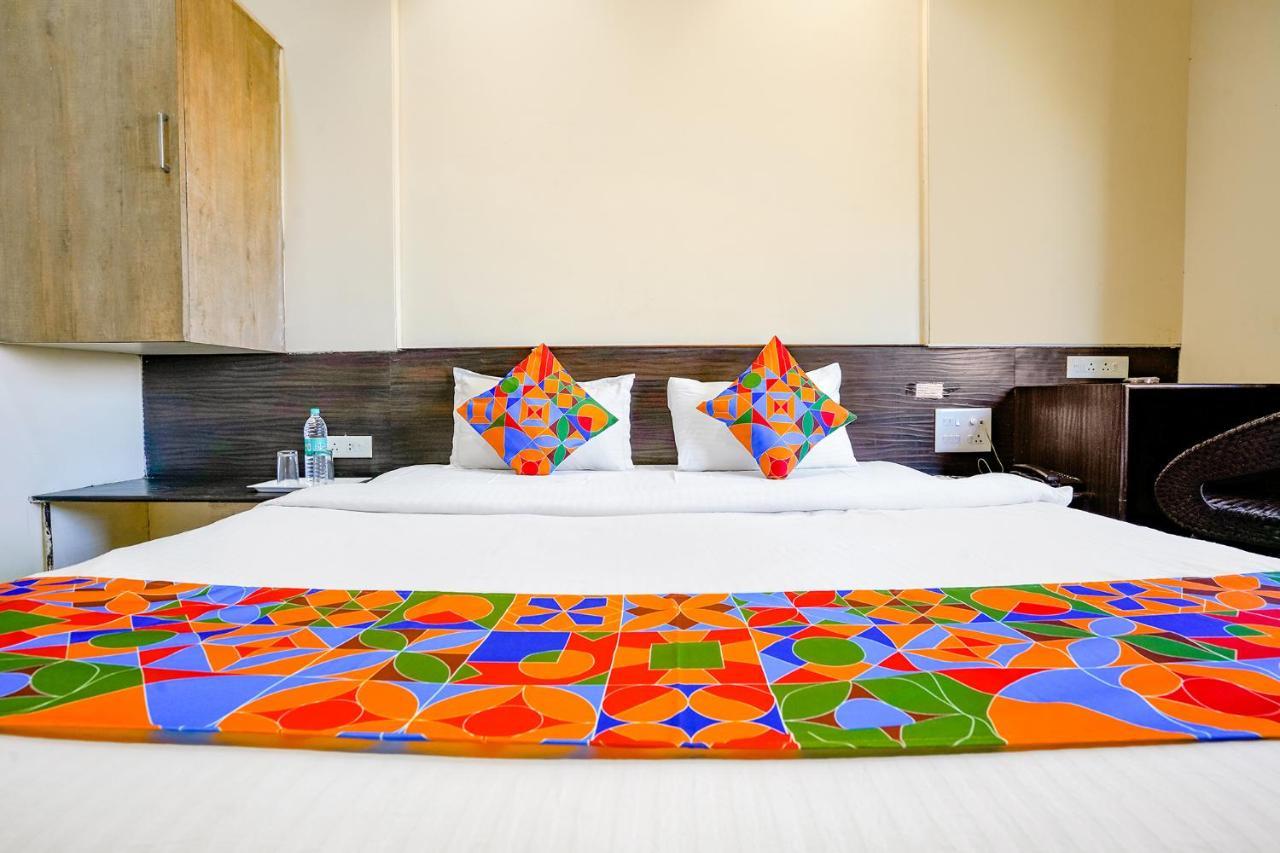 โอโย 76518 โฮเทล รีเจนท์ อิน Hotel Pimpri-Chinchwad ภายนอก รูปภาพ