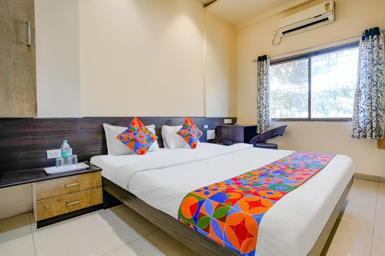 โอโย 76518 โฮเทล รีเจนท์ อิน Hotel Pimpri-Chinchwad ภายนอก รูปภาพ